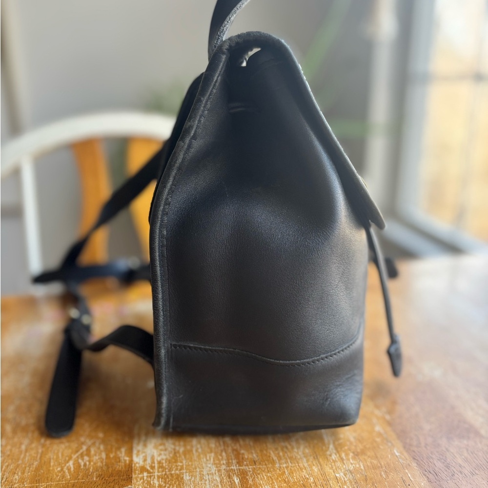 Coach Vintage 90’s Black Leather Mini Backpack with Gold hardware - Picture 2 of 16